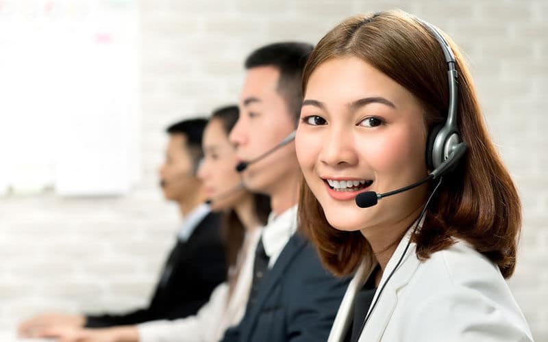 Liên hệ bằng hotline